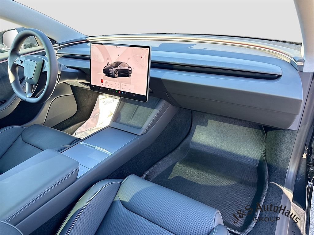 Used 2025 Tesla Model 3 Performance image 36