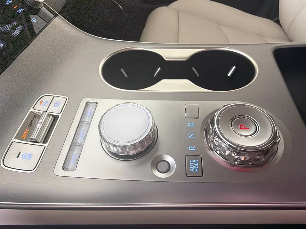 New 2027 Genesis GV70 2.5T Select AWD/4WD image 18