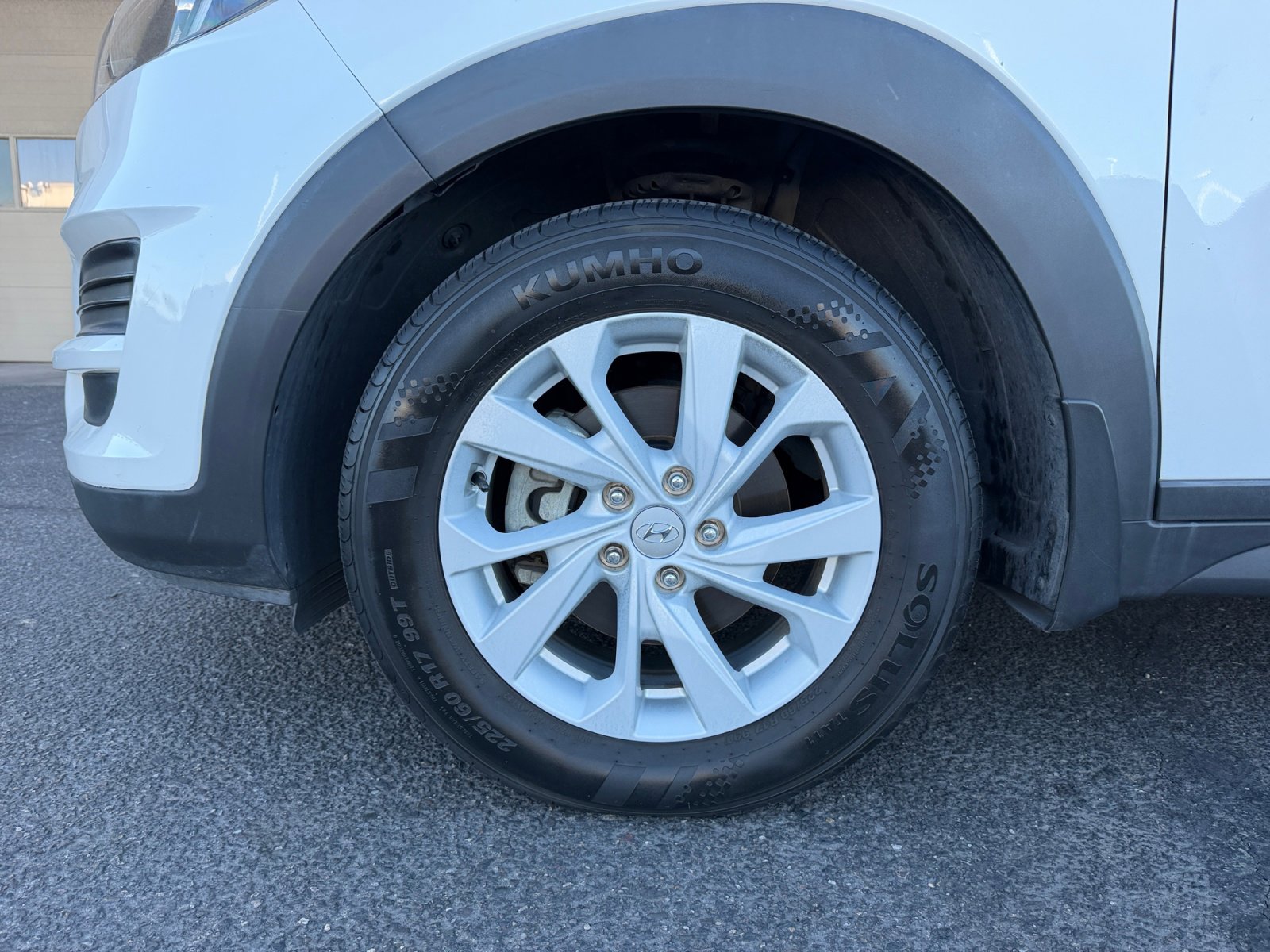 Used 2020 Hyundai Tucson Value FWD image 25