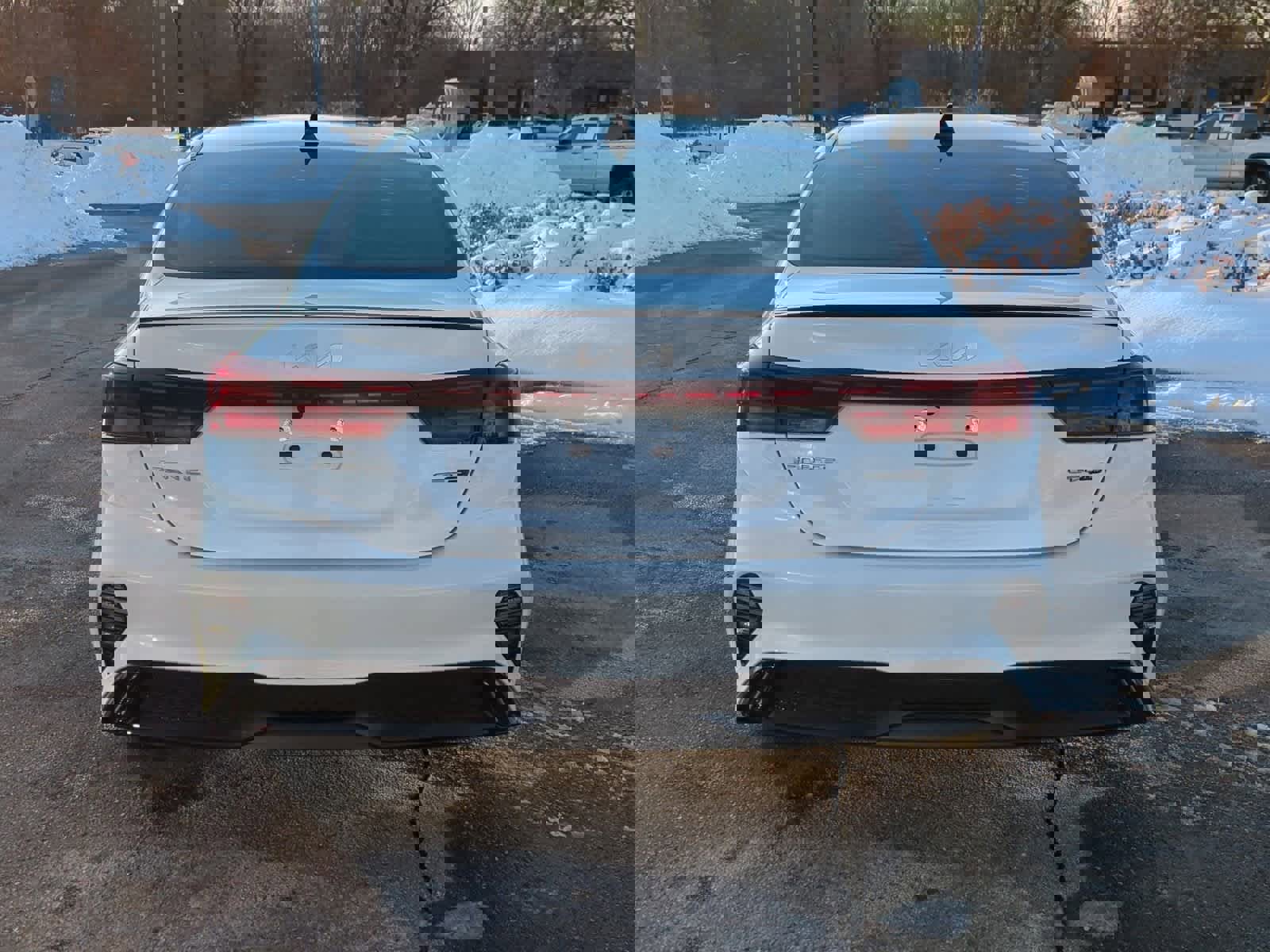 Used 2023 Kia Forte GT-Line w/ GT-Line Premium Package image 7