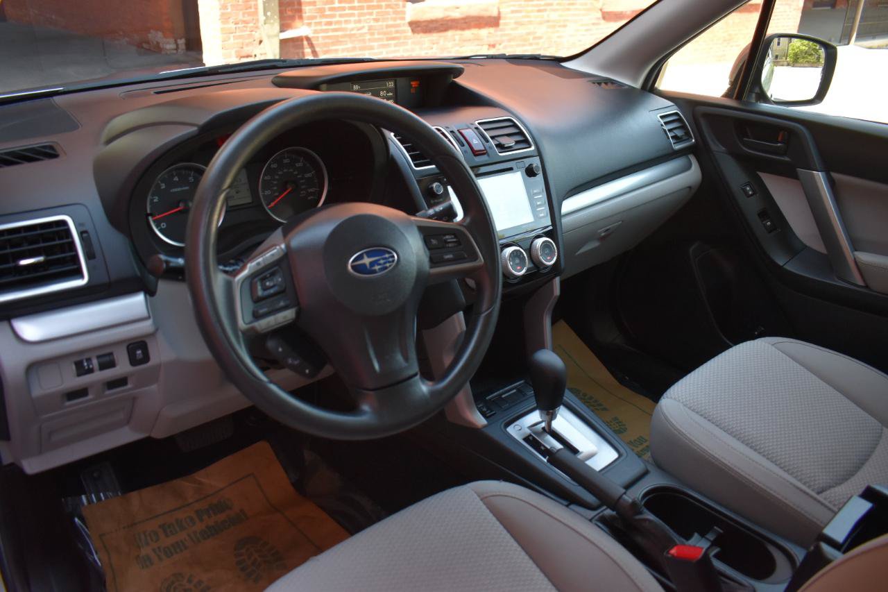 Used 2016 Subaru Forester 2.5i Premium w/ All-Weather Package AWD/4WD image 11