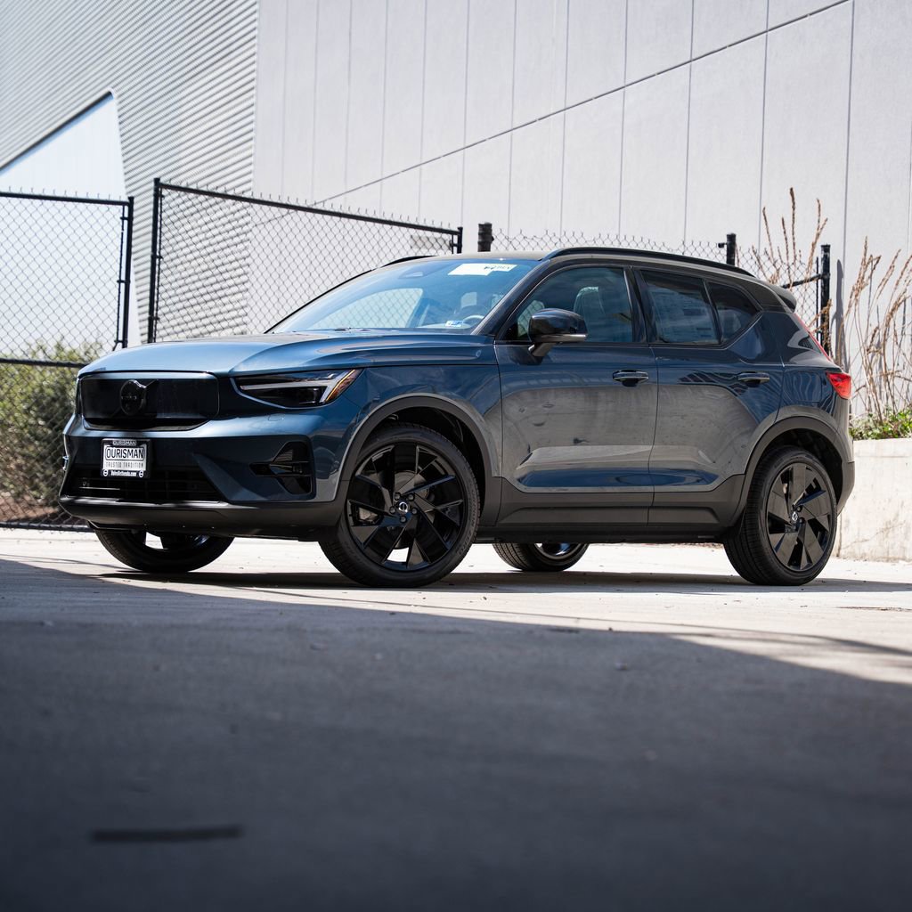 New 2026 Volvo EX40 Ultra AWD/4WD image 1