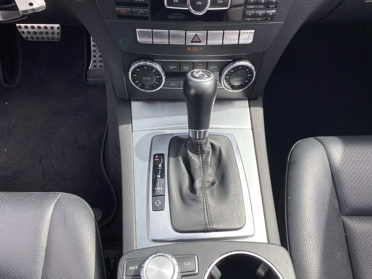 Used 2013 Mercedes-Benz C 250 Luxury image 28