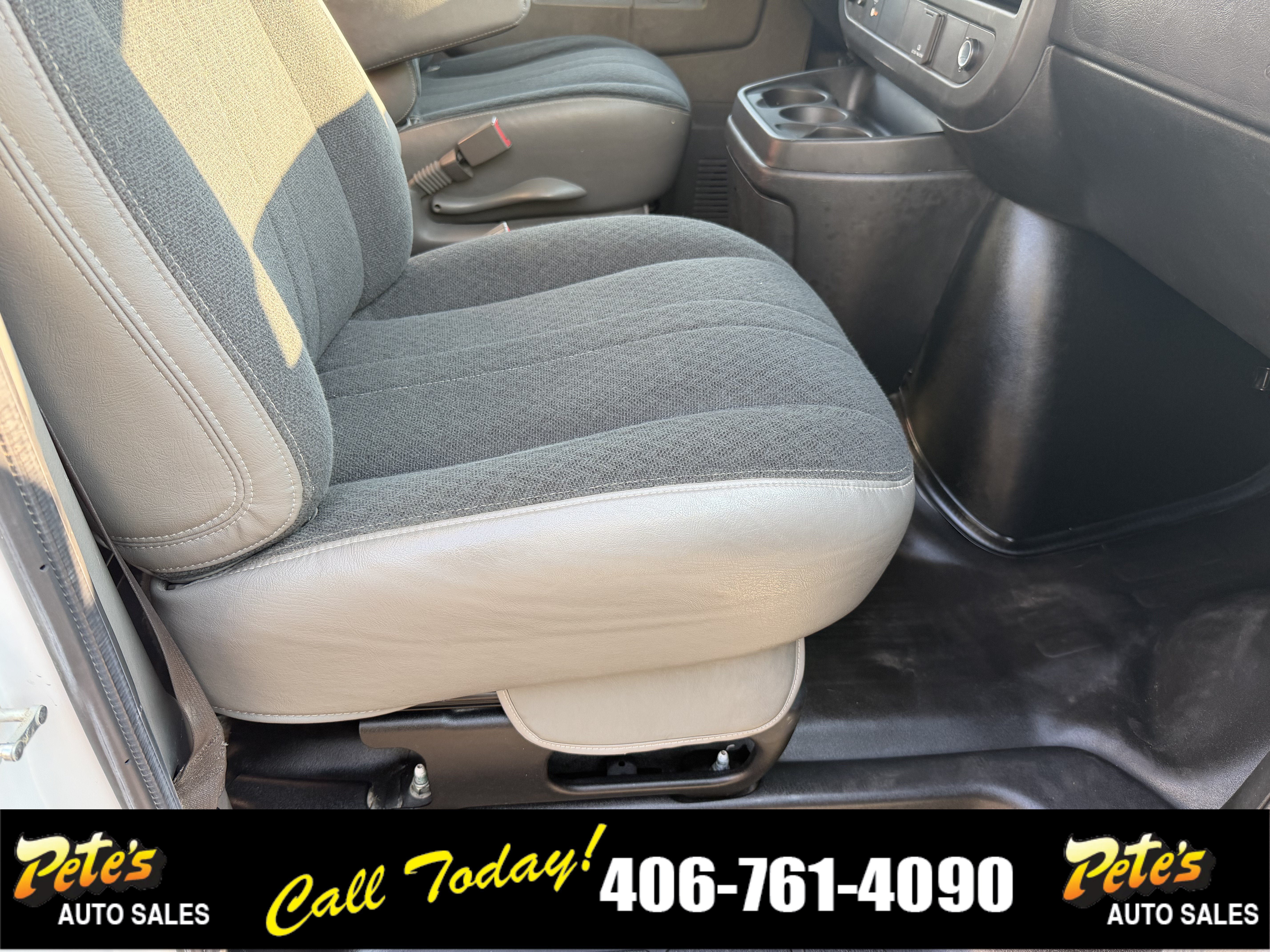 Used 2021 GMC Savana 2500 w/ Driver Convenience Package RWD image 16