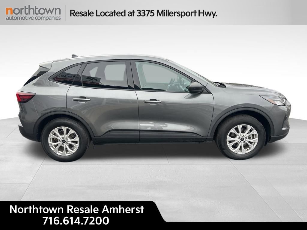 Used 2025 Ford Escape Active image 3