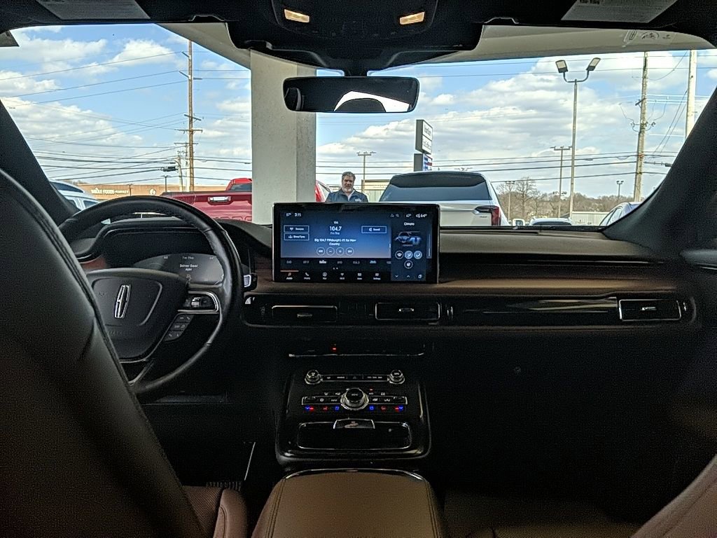 Certified 2023 Lincoln Nautilus Reserve image 43