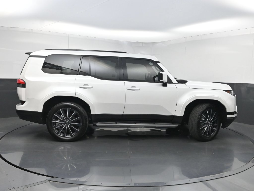 Used 2024 Lexus GX 550 w/ Accessory Package (2T) AWD/4WD image 46