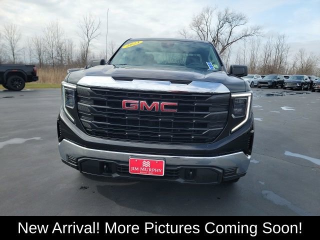 Used 2023 GMC Sierra 1500 Pro w/ Pro Value Package image 9