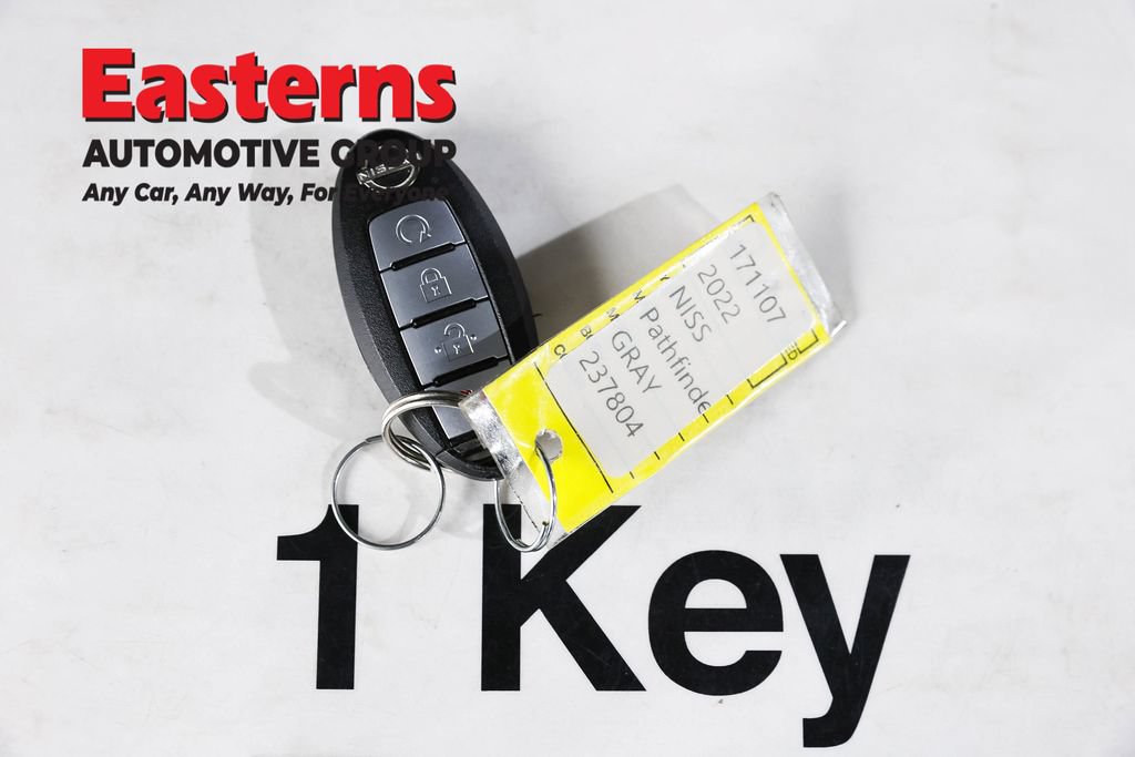 Used 2022 Nissan Pathfinder SV FWD image 25