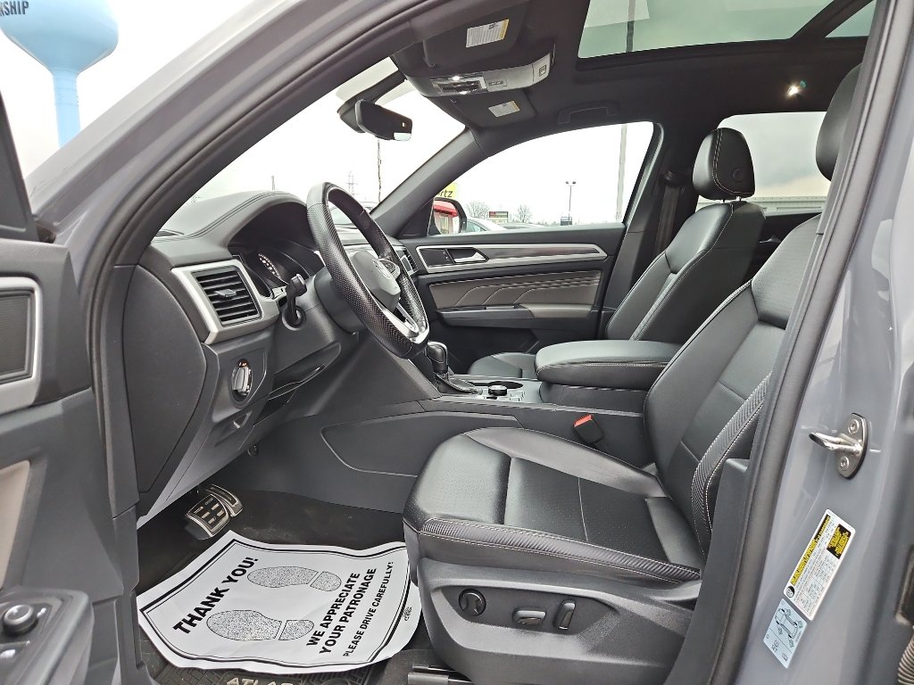 Used 2021 Volkswagen Atlas Cross Sport SE w/ Panoramic Sunroof Package image 9