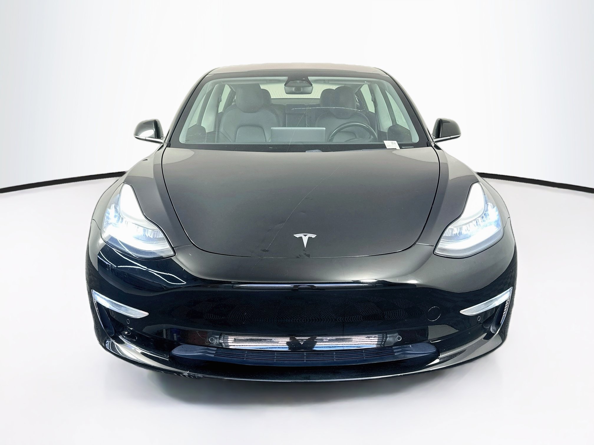 Used 2018 Tesla Model 3 Mid Range RWD image 2