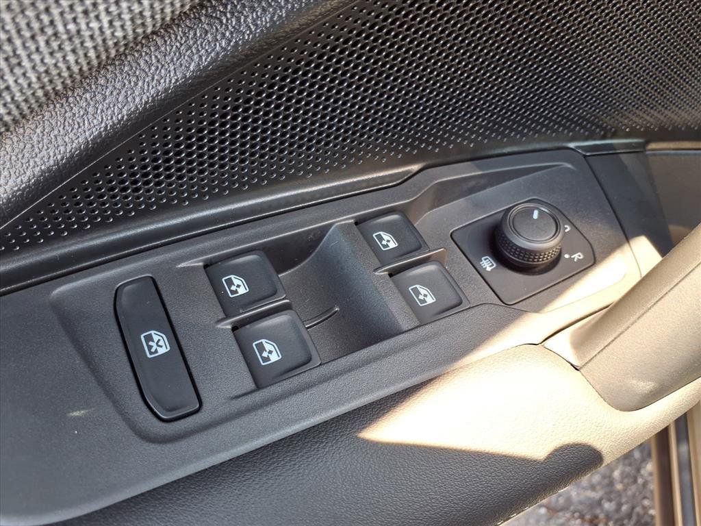 New 2026 Volkswagen Tiguan S image 8