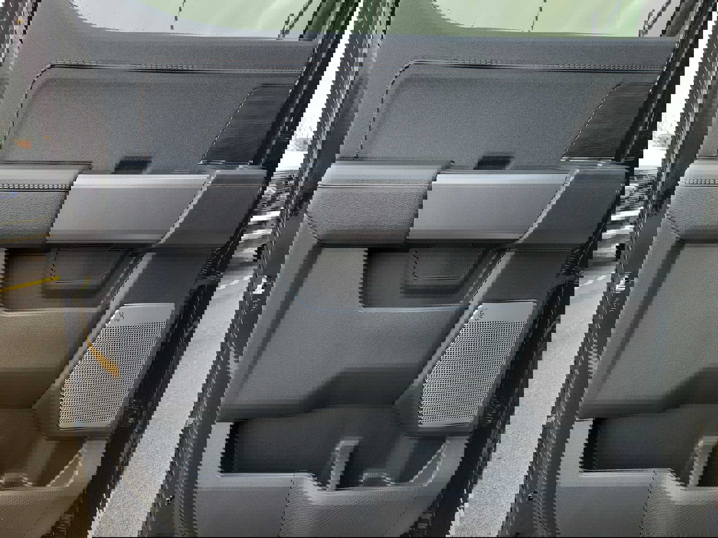 New 2026 Ford F150 Lariat w/ Equipment Group 502A High image 11