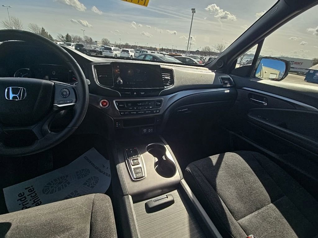 Used 2022 Honda Pilot Sport image 25