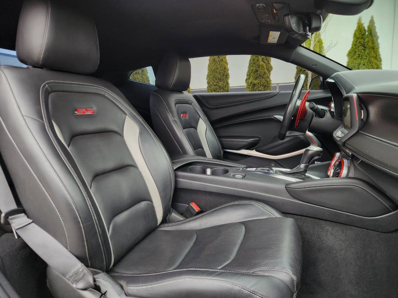 Used 2020 Chevrolet Camaro SS image 9