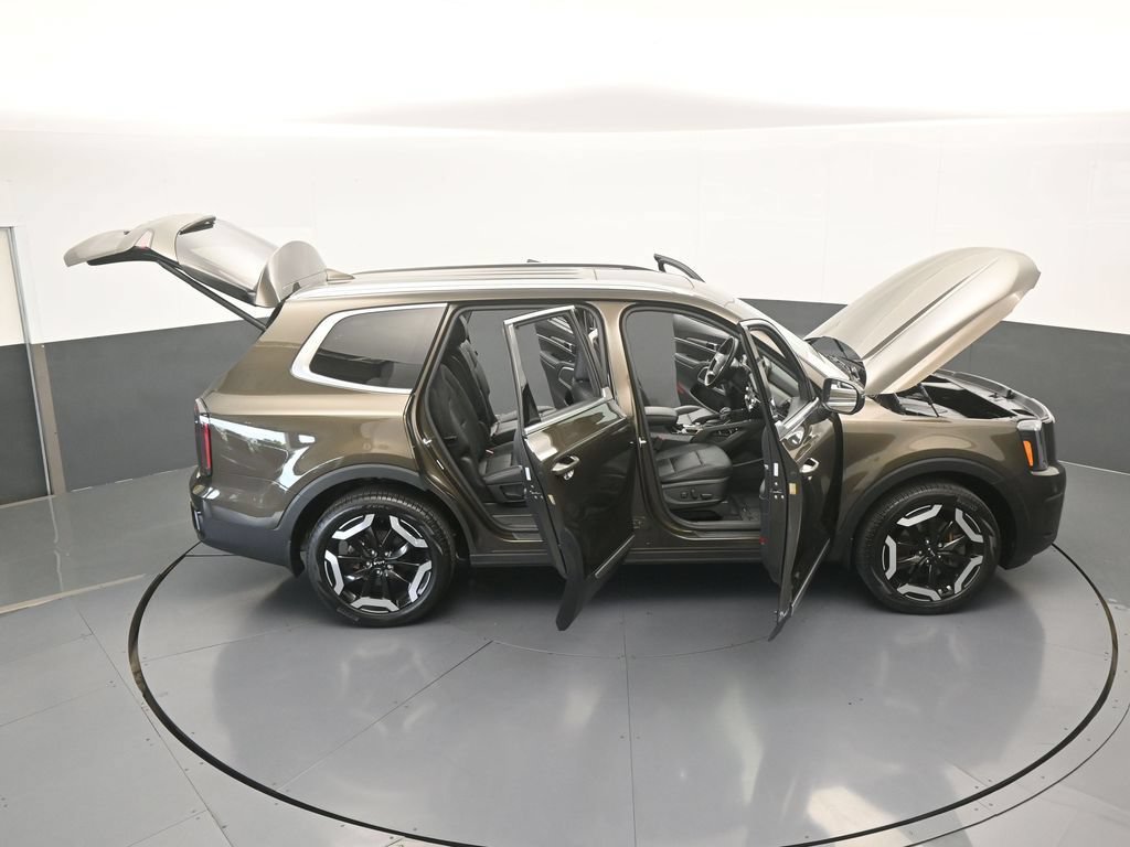 Used 2025 Kia Telluride EX w/ EX Captain's Chair Package FWD image 73