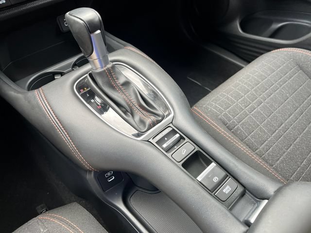 Certified 2025 Honda HR-V Sport image 36