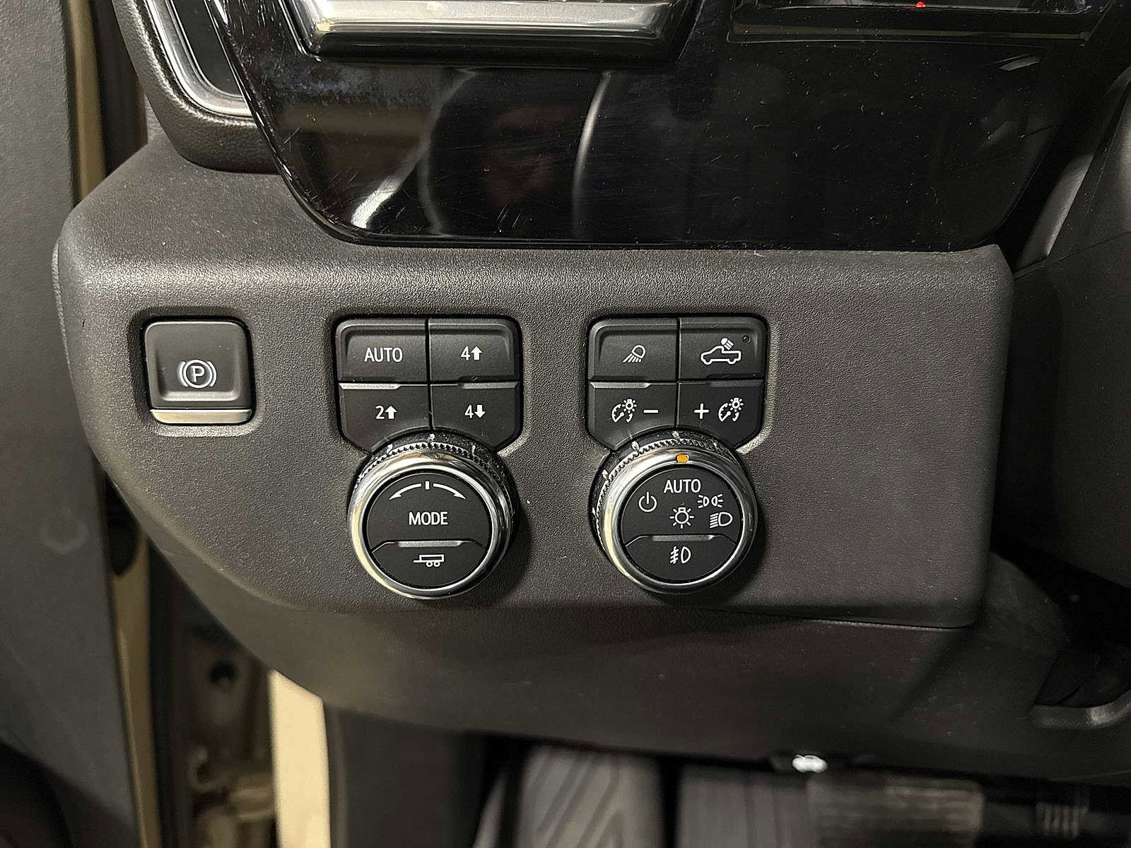 Used 2022 GMC Sierra 1500 Elevation w/ Preferred Package image 33