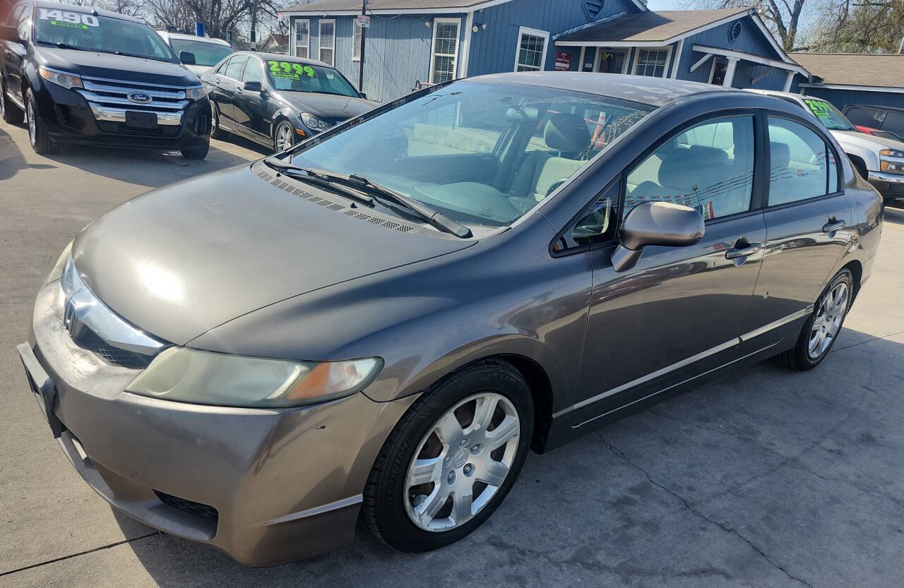 Used 2010 Honda Civic LX image 2