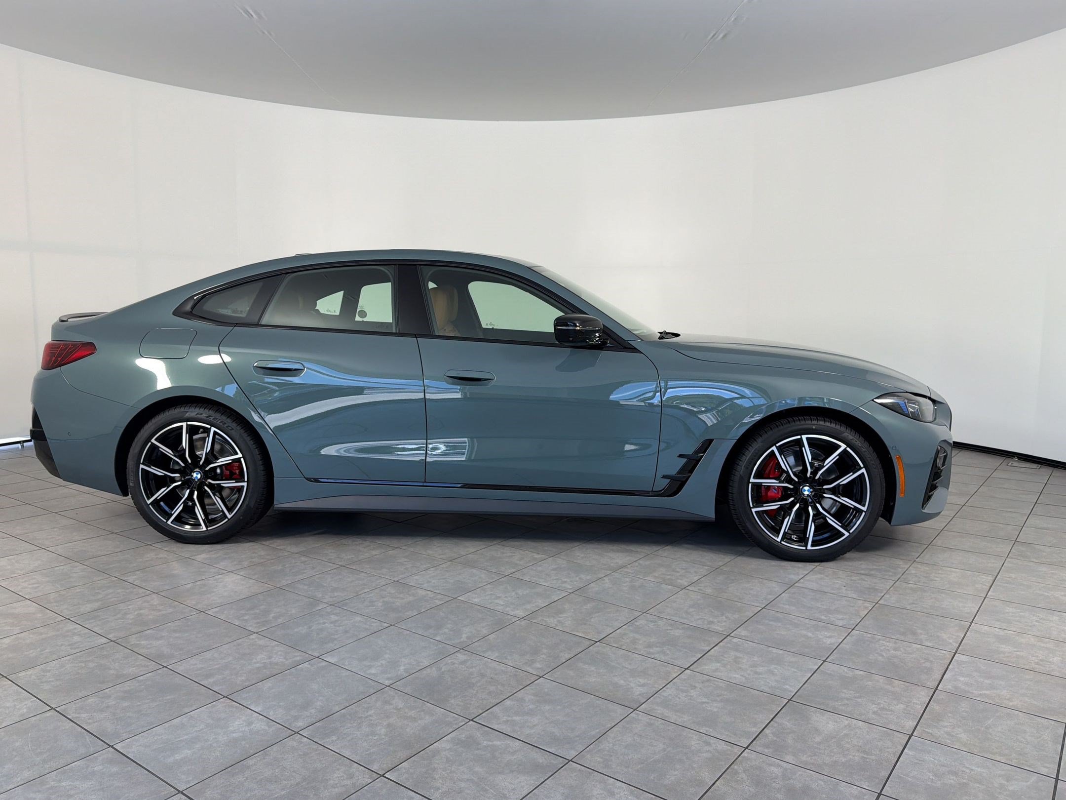 New 2026 BMW 430i xDrive w/ M Sport Package AWD/4WD image 8