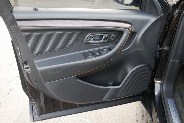 Used 2013 Ford Taurus Limited image 12