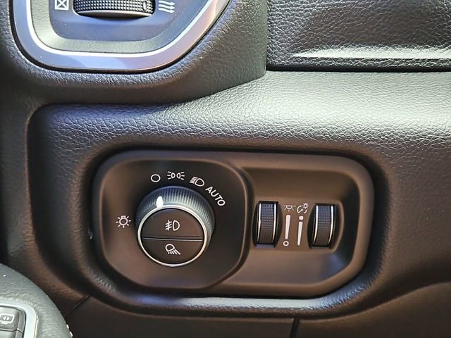 Used 2024 RAM 2500 Laramie image 19