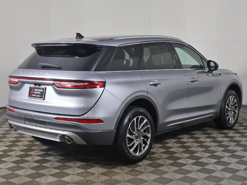 Used 2022 Lincoln Corsair AWD w/ Equipment Group 101A image 10