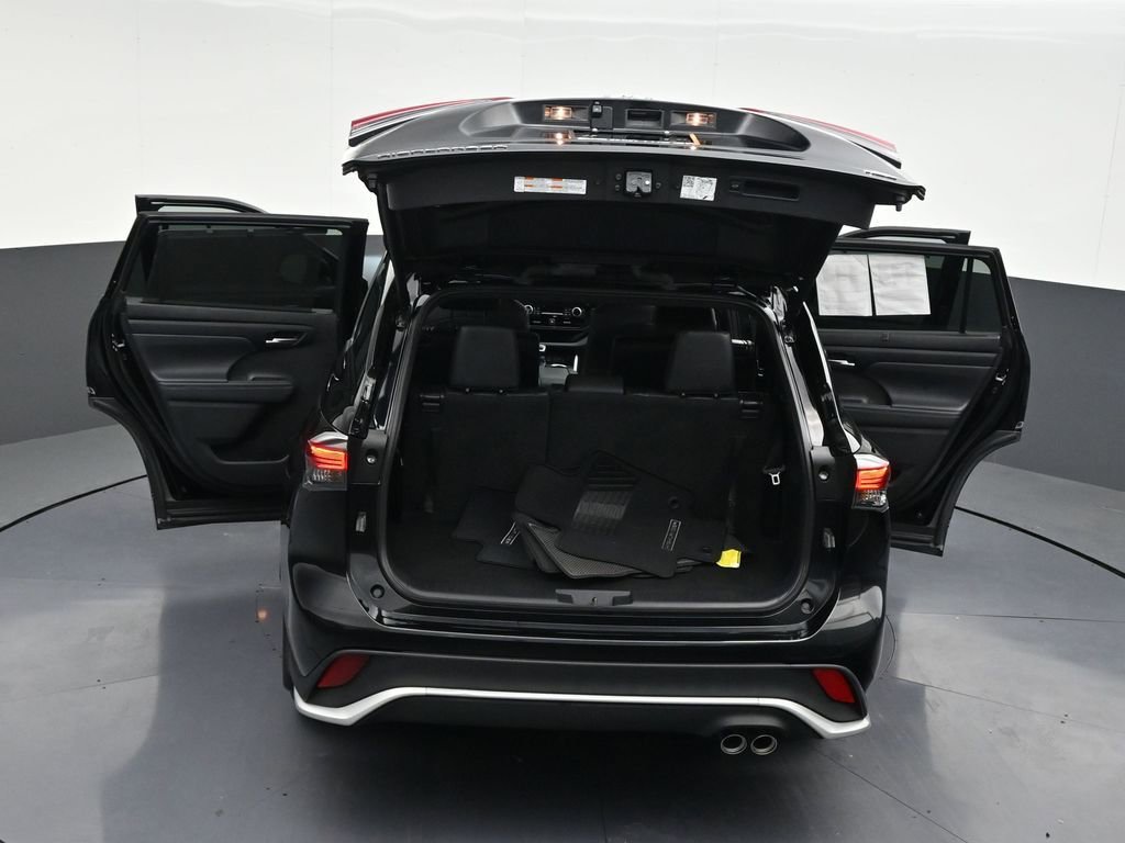 Used 2024 Toyota Highlander XSE image 40