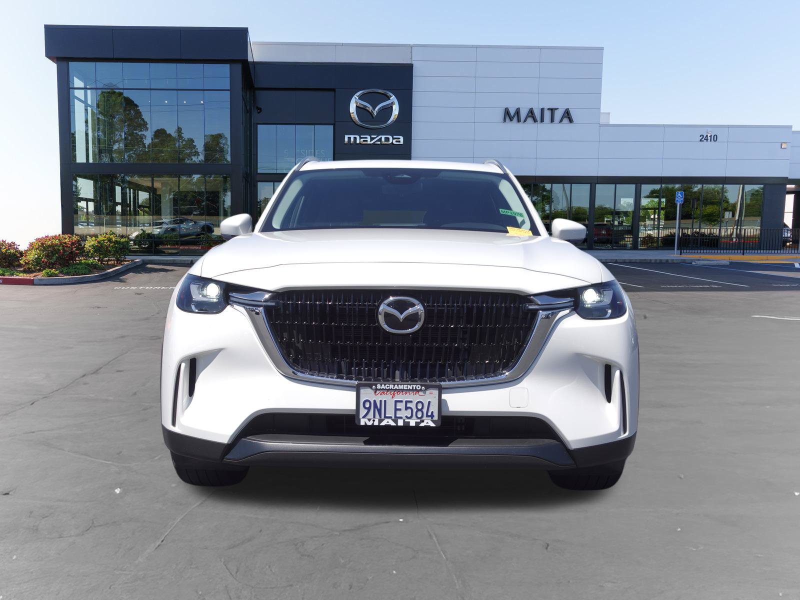 Certified 2024 MAZDA CX-90 Plug-In Hybrid w/ Preferred AWD/4WD image 10