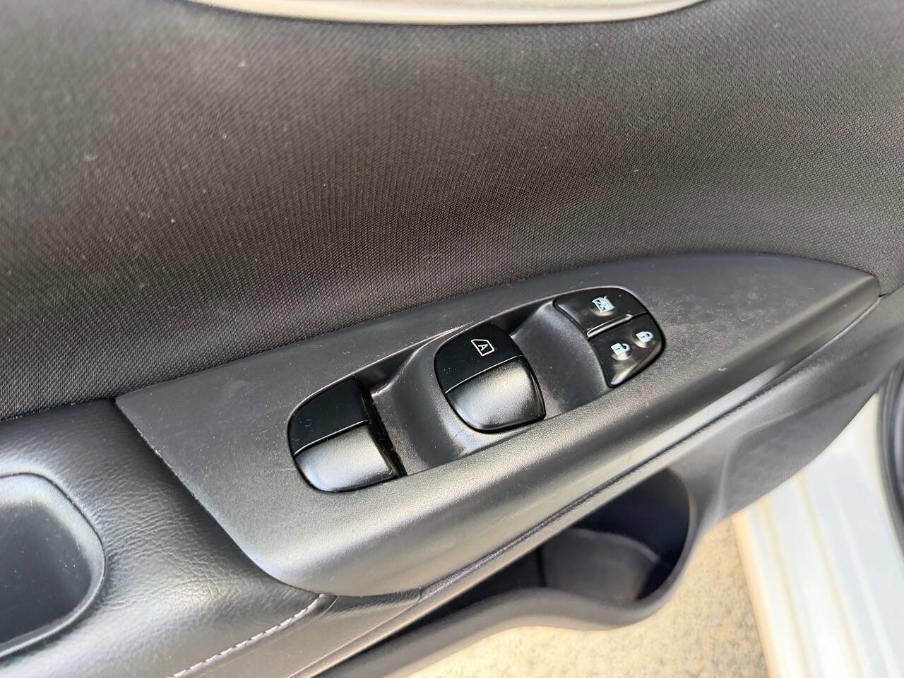 Used 2017 Nissan Sentra SV FWD image 21
