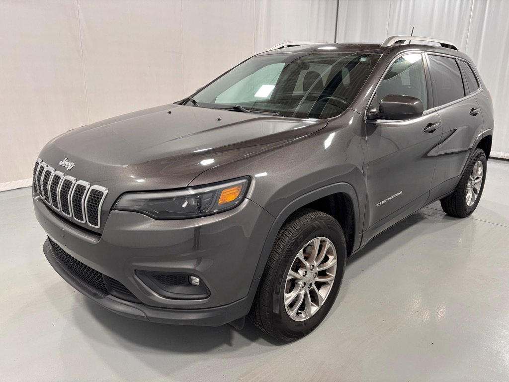 Used 2019 Jeep Cherokee Latitude Plus w/ Cold Weather Group AWD/4WD video 1