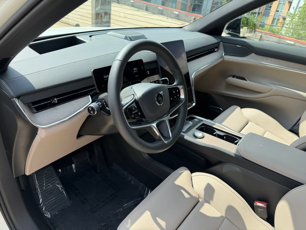 Certified 2025 Volvo EX90 Plus AWD/4WD image 8