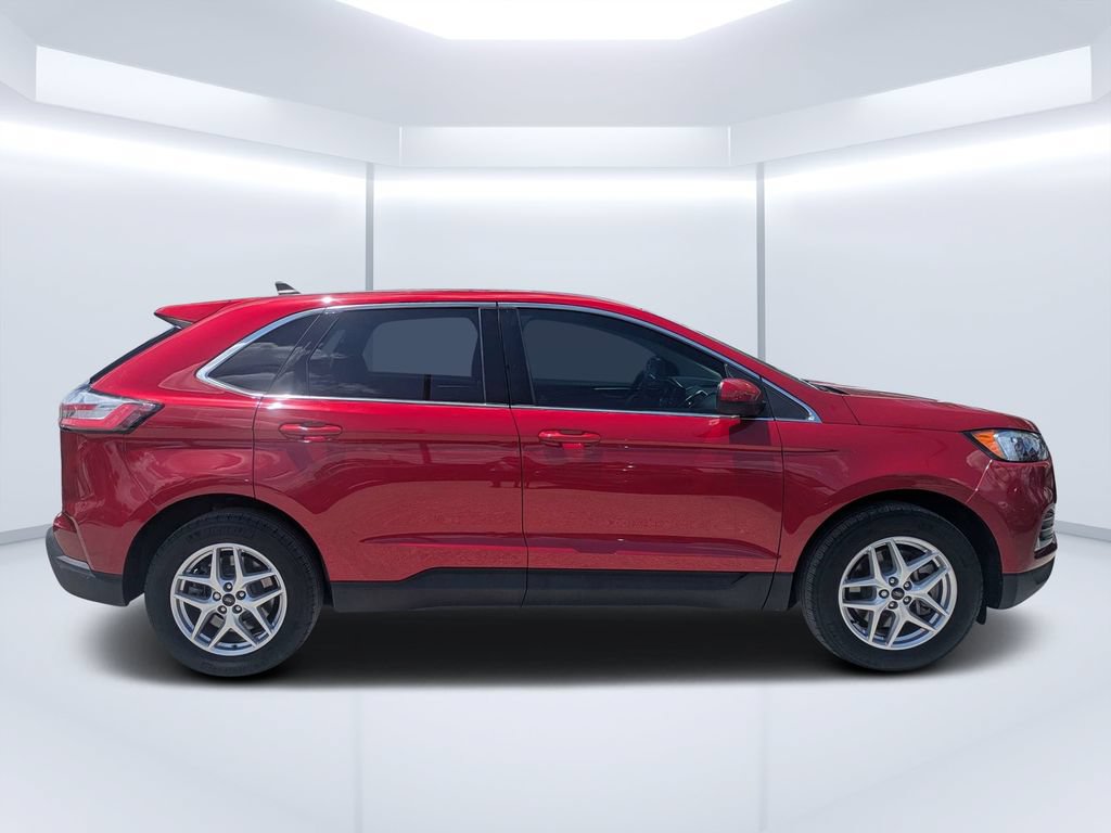 Used 2024 Ford Edge SEL w/ Convenience Package AWD/4WD image 2