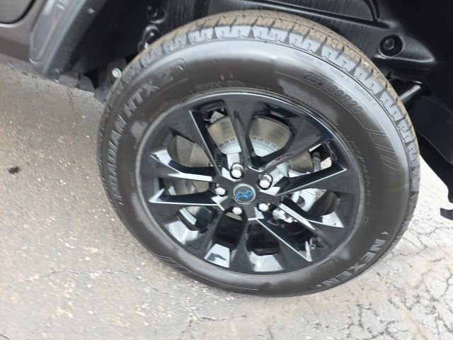 Used 2025 Jeep Wrangler Unlimited Sahara w/ Safety Group image 56