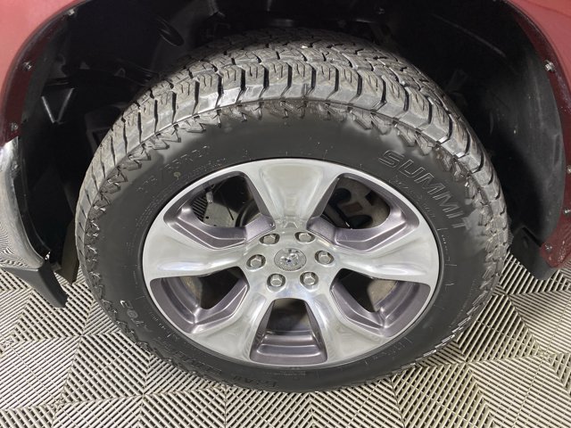 Used 2019 RAM 1500 Laramie AWD/4WD image 16