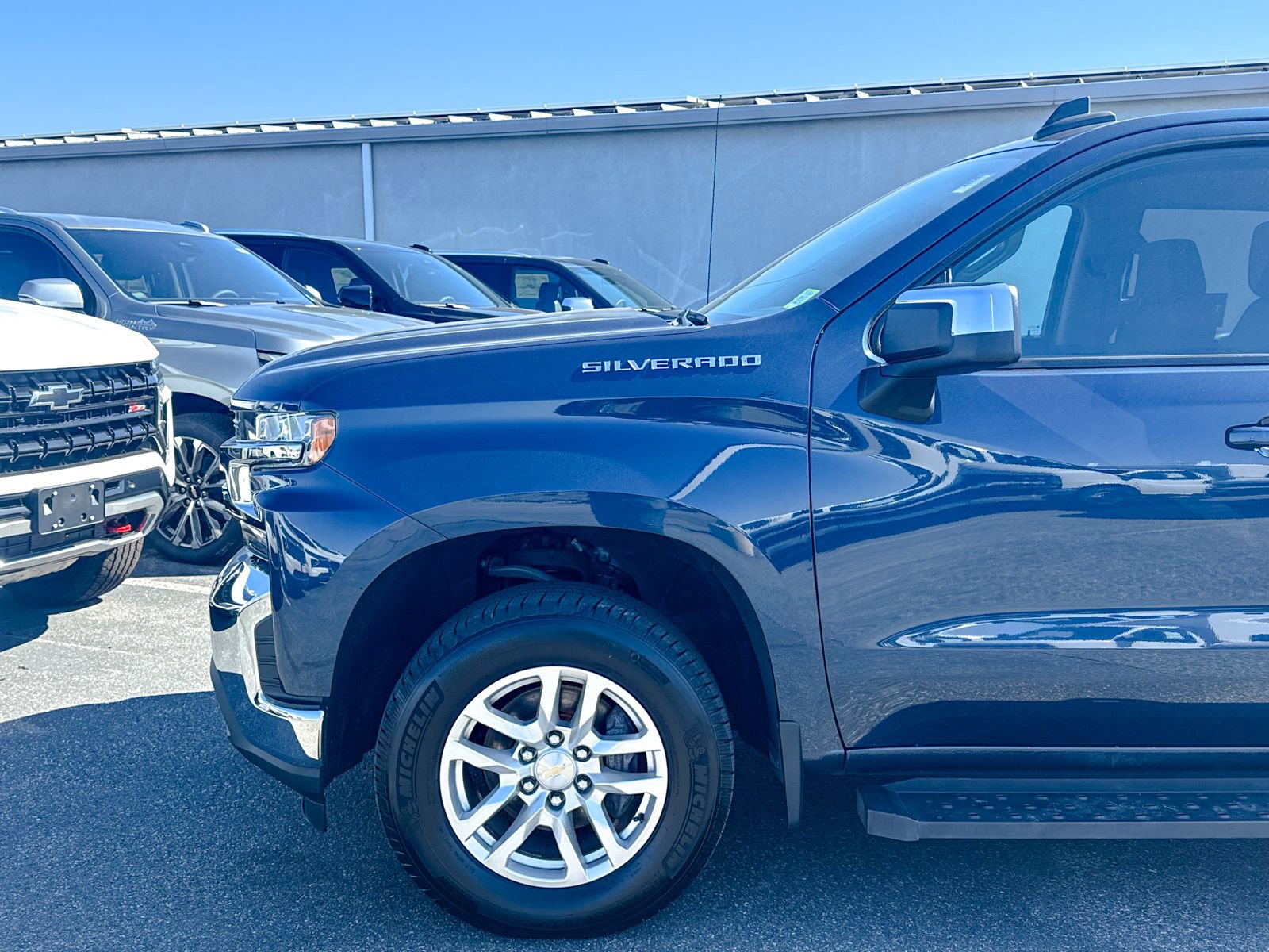 Certified 2020 Chevrolet Silverado 1500 LT w/ All-Star Edition image 10