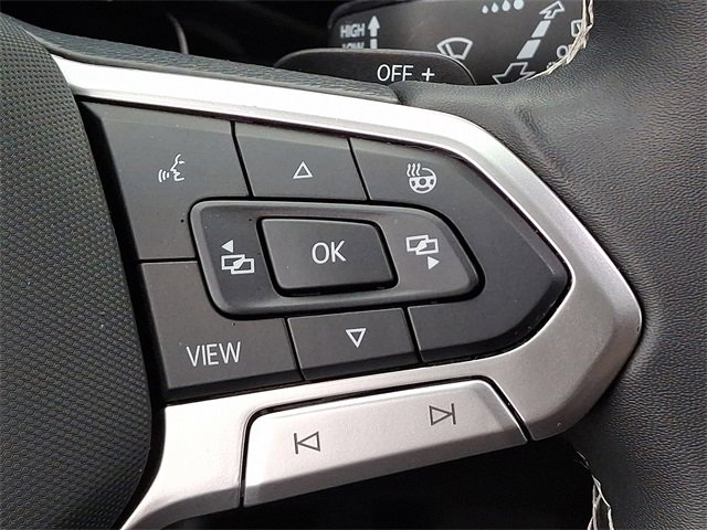 Used 2024 Volkswagen Atlas Cross Sport SE w/ Panoramic Sunroof Package image 23