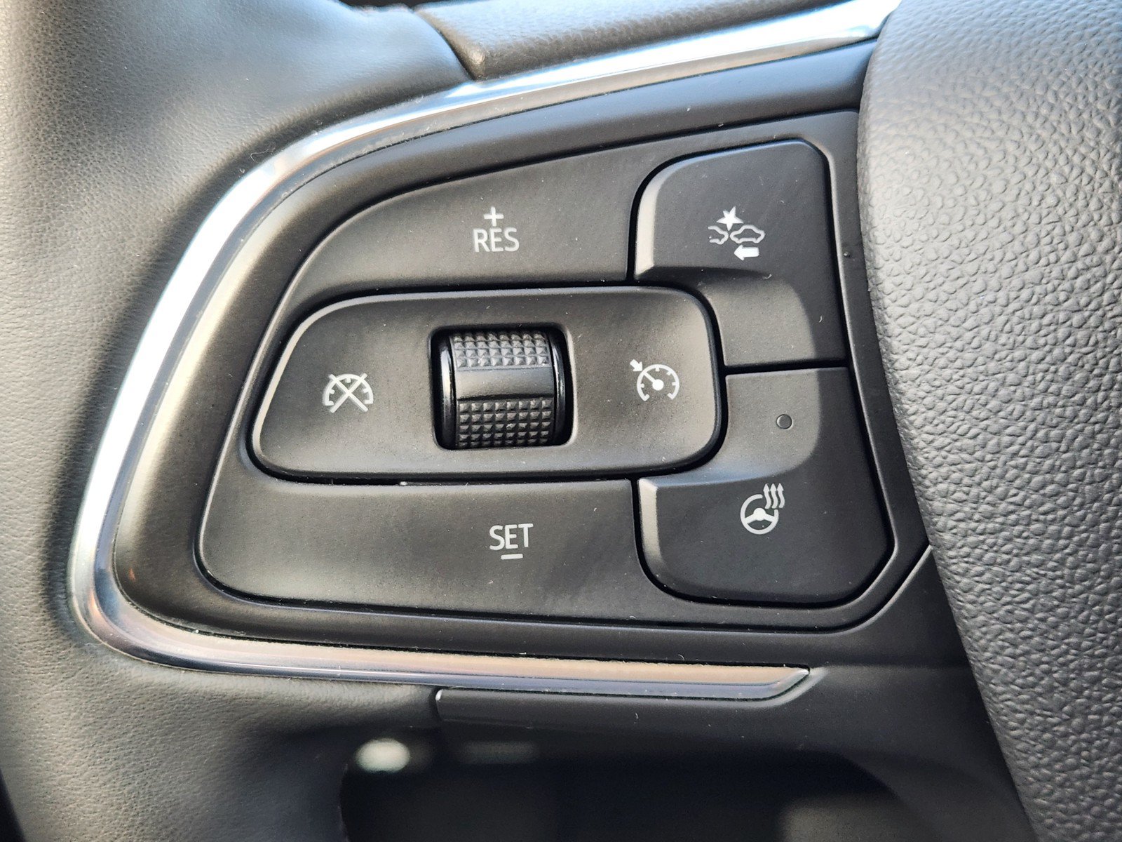Used 2024 Buick Encore GX Sport Touring w/ Comfort Package FWD image 21