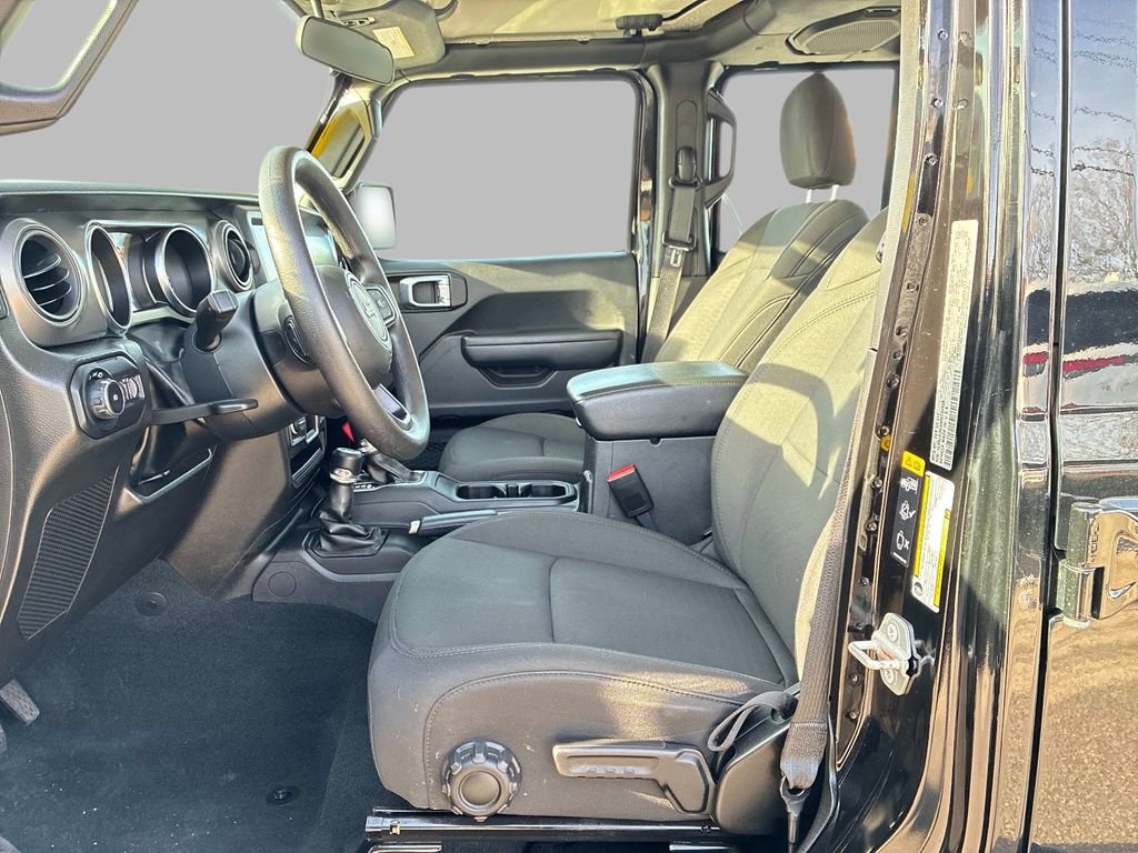 Used 2022 Jeep Wrangler Unlimited Sport image 19