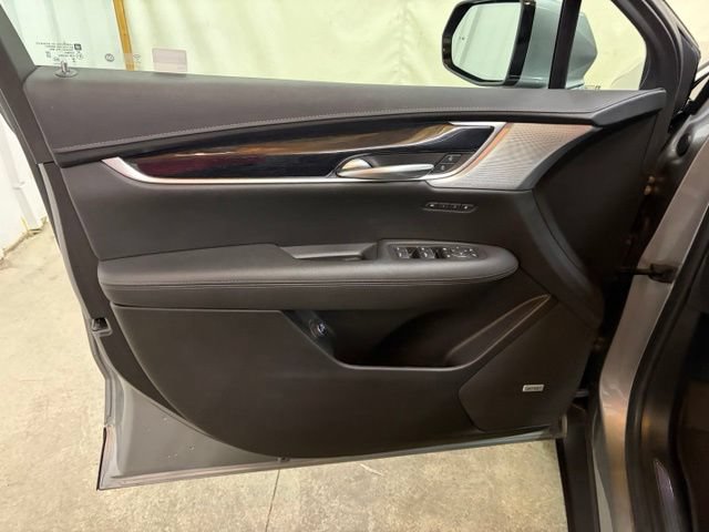 Used 2024 Cadillac XT5 Premium Luxury w/ LPO, Floor Liner Package AWD/4WD image 34