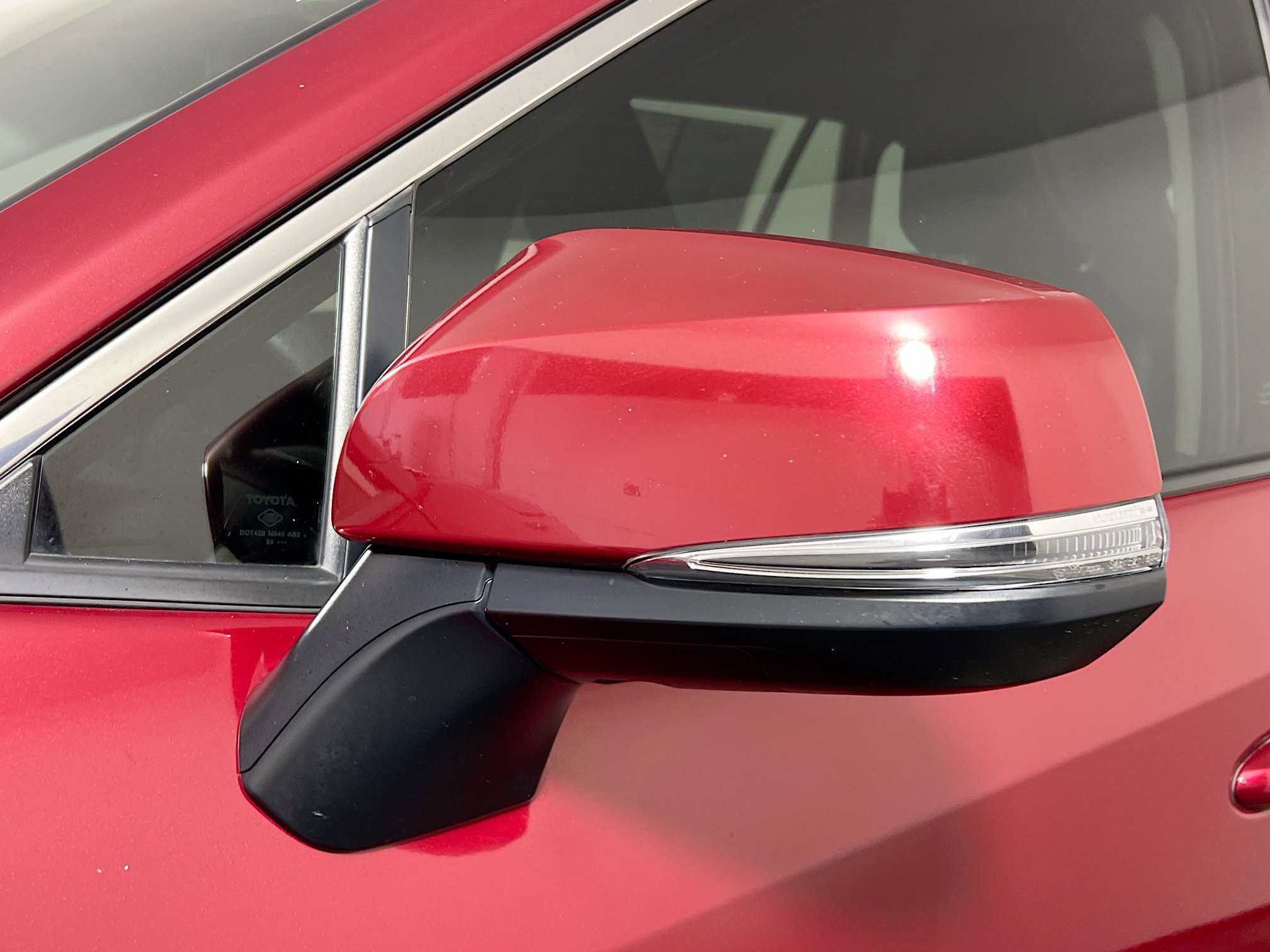 Used 2021 Toyota RAV4 Limited image 12