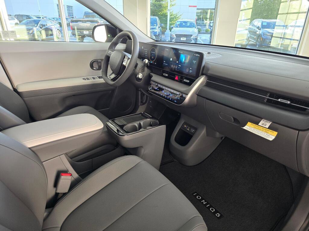 New 2026 Hyundai Ioniq 5 SEL image 34