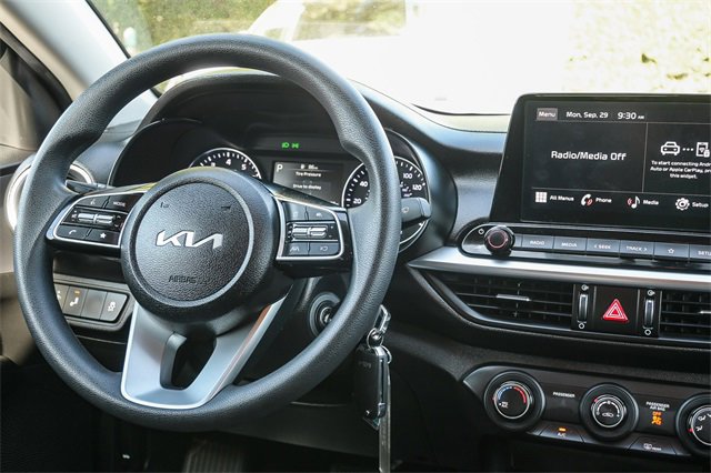 Used 2023 Kia Forte LXS w/ LXS Technology Package image 16