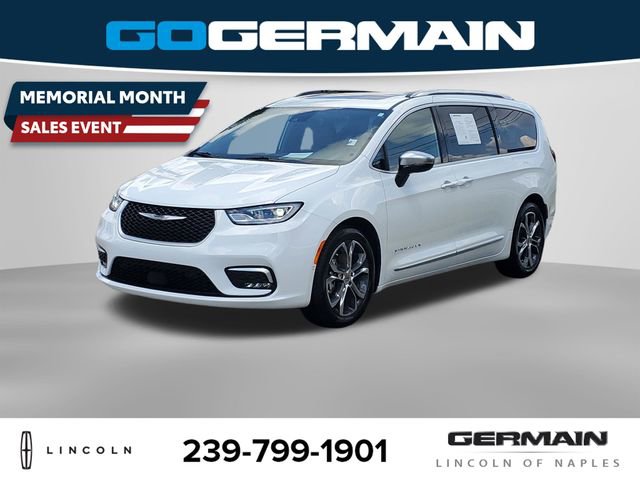 Used 2023 Chrysler Pacifica Pinnacle FWD image 1