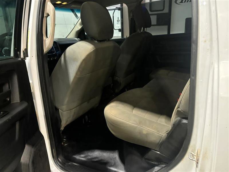 Used 2014 RAM 3500 Tradesman w/ Chrome Appearance Group image 12