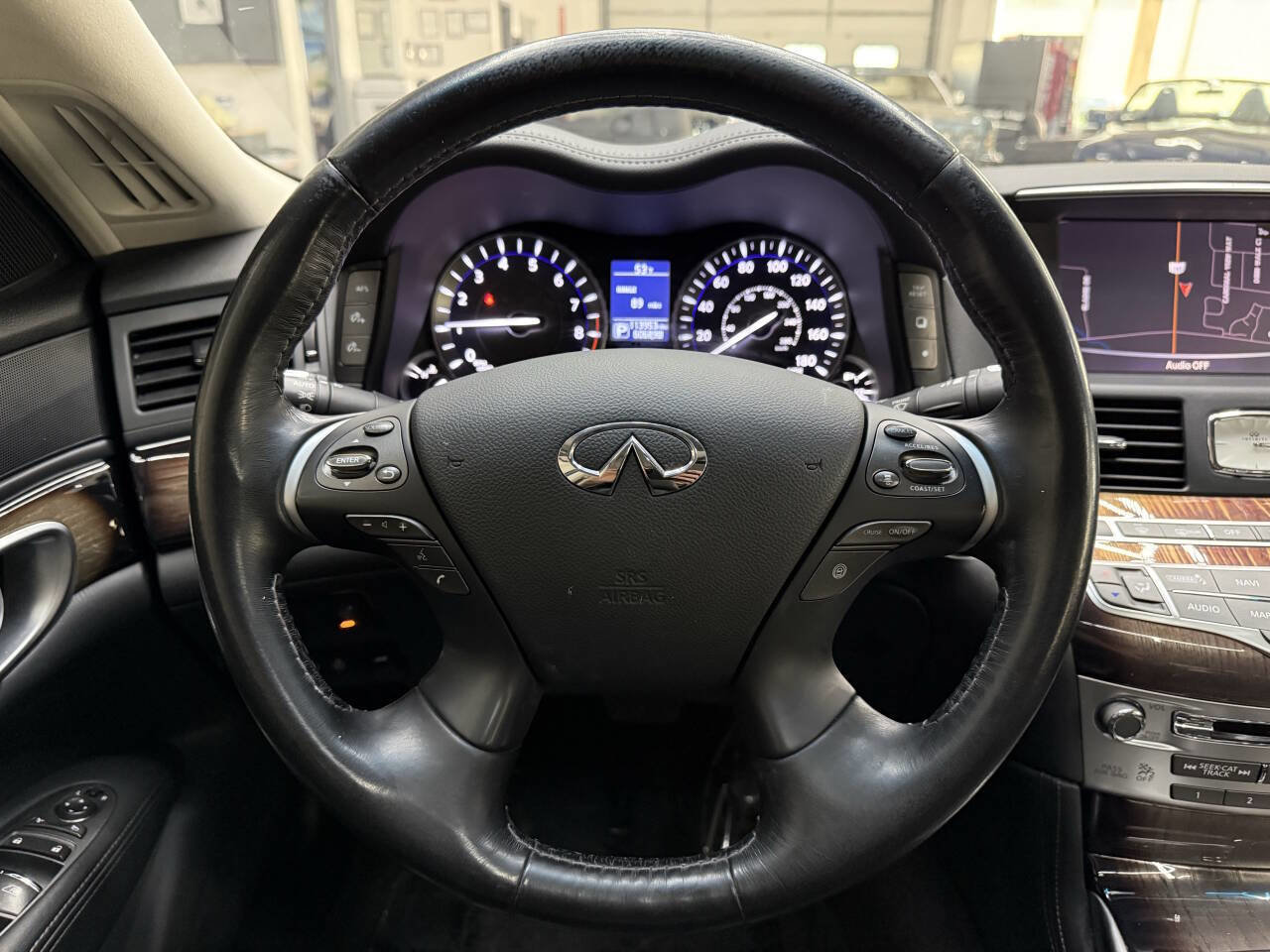 Used 2018 INFINITI Q70 L 3.7 w/ Sensory Package AWD/4WD image 22