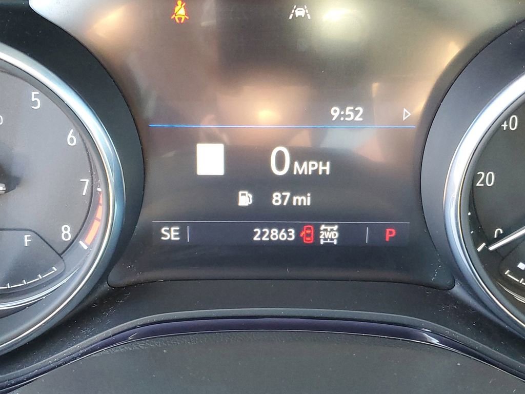Used 2023 Buick Encore GX Essence w/ Advanced Technology Package AWD/4WD image 14