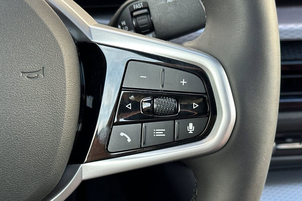 Used 2025 BMW i4 eDrive40 w/ M Sport Package image 27