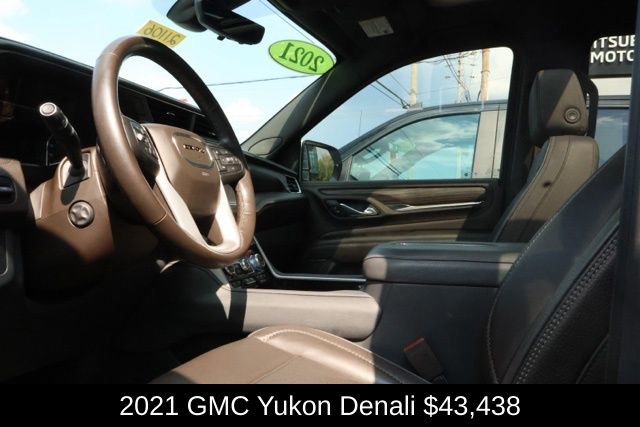 Used 2021 GMC Yukon Denali w/ Denali Premium Package image 5