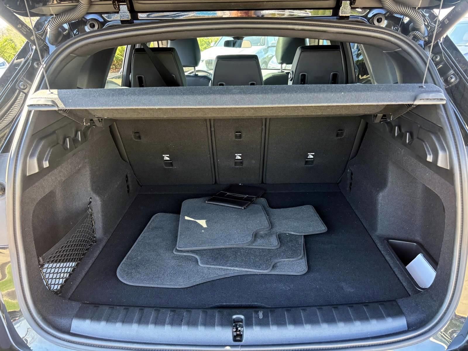 Used 2025 BMW X1 xDrive28i image 9